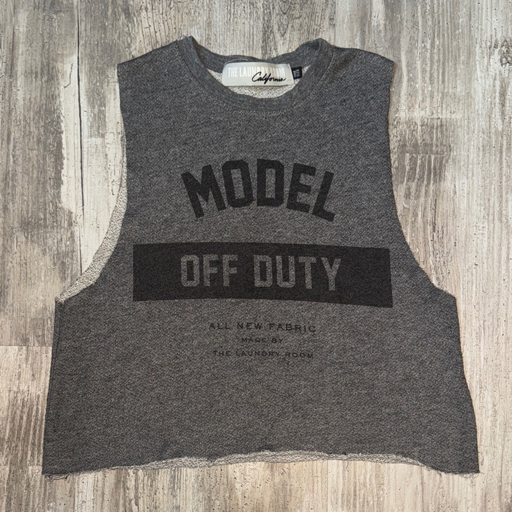 The Laundry Room 'Model Off Duty' Muscle Tee Grey OS